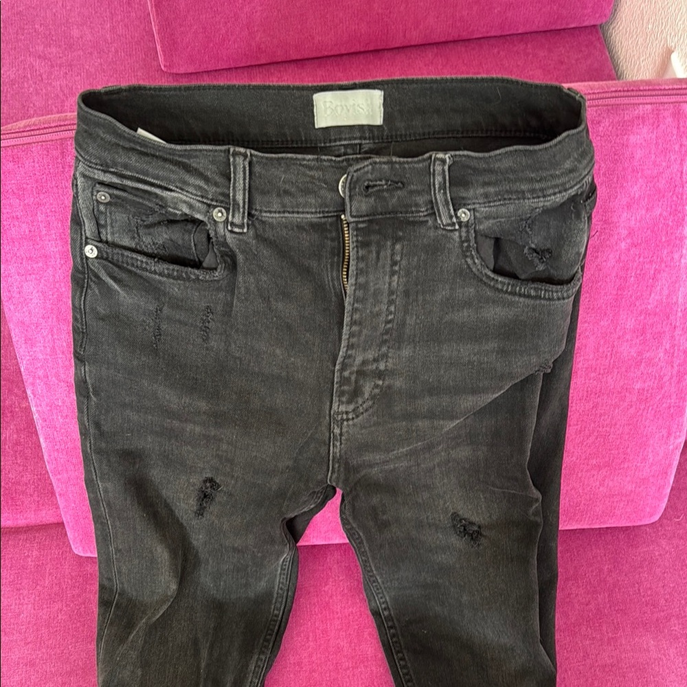 Black Distressed Jeans